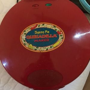 Santa Fe quesadilla maker